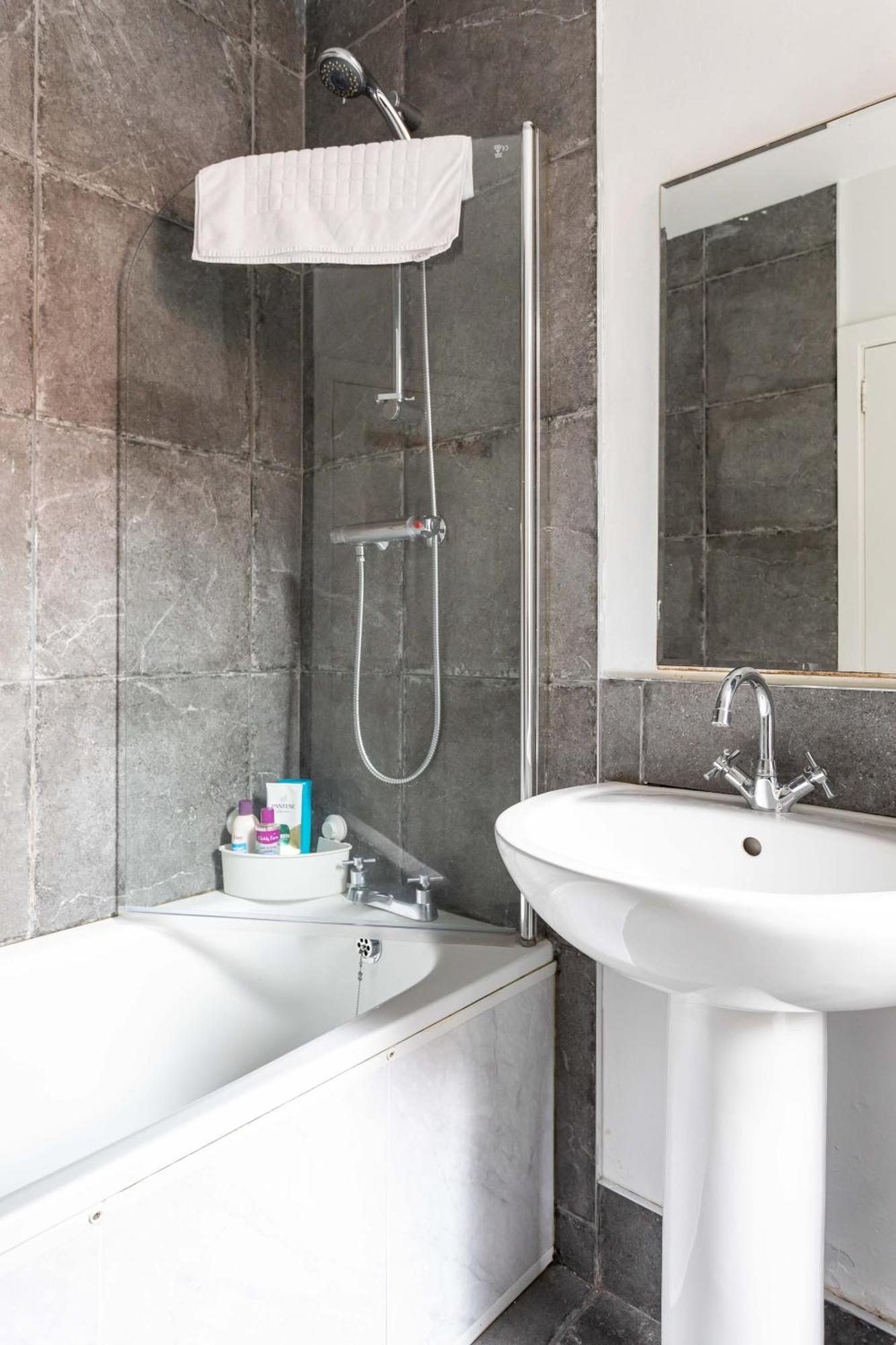Belfast City - 3 Bed Cosy Terrace Home - Hip And Trendy Ormeau Road エクステリア 写真