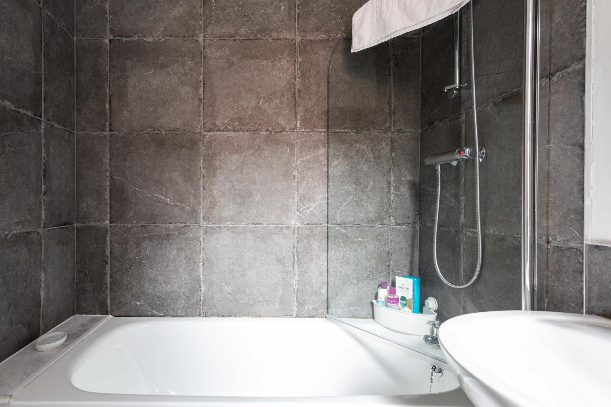 Belfast City - 3 Bed Cosy Terrace Home - Hip And Trendy Ormeau Road エクステリア 写真